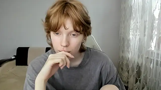 Snapshot of StellaDavis chatting on July 8, 11:00 am StellaDavis online show from July 8, 11:00 am
