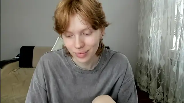 Snapshot of StellaDavis chatting on July 10, 11:10 am StellaDavis online show from July 10, 11:10 am