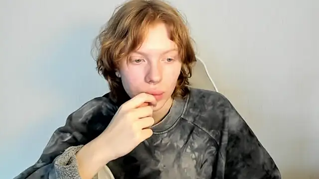 StellaDavis online show from February 24, 9:43 am