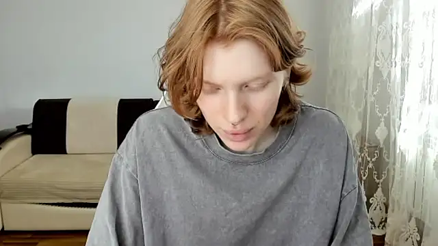 Snapshot of StellaDavis chatting on May 5, 10:40 am StellaDavis online show from May 5, 10:40 am