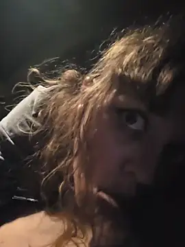 Snapshot of AriellaTaylor chatting on October 28, 4:35 am AriellaTaylor online show from October 28, 4:35 am