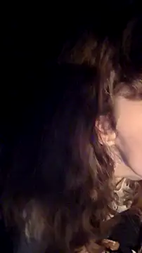 Snapshot of AriellaTaylor chatting on November 17, 8:51 am AriellaTaylor online show from November 17, 8:51 am