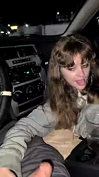 Snapshot of AriellaTaylor chatting on October 26, 6:25 am AriellaTaylor online show from October 26, 6:25 am