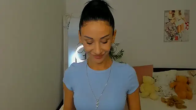 Snapshot of Blackeyeslady chatting on October 15, 5:32 pm Blackeyeslady online show from October 15, 5:32 pm