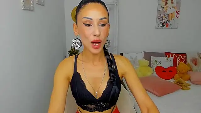 Snapshot of Blackeyeslady chatting on December 17, 5:40 pm Blackeyeslady online show from December 17, 5:40 pm