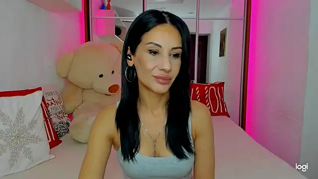 Snapshot of Blackeyeslady chatting on January 3, 6:57 pm Blackeyeslady online show from January 3, 6:57 pm