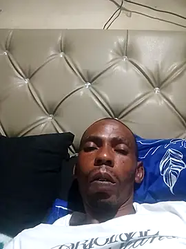 Snapshot of Dick5nn chatting on February 20, 9:28 pm Dick5nn online show from February 20, 9:28 pm