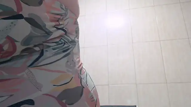 Snapshot of newamyy chatting on February 28, 6:29 pm newamyy online show from February 28, 6:29 pm