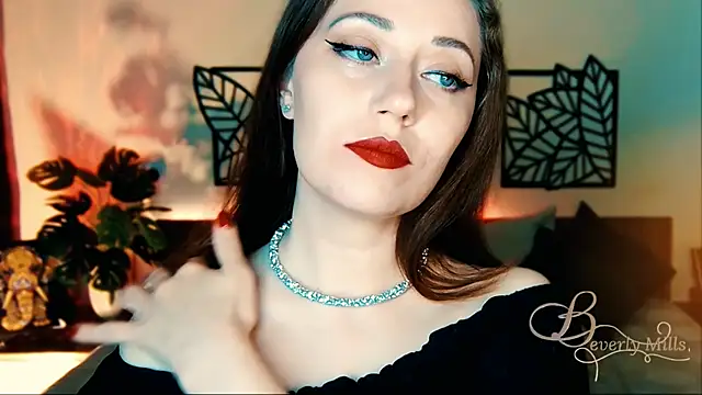 MissBeverlyMills online show from March 22, 8:48 pm