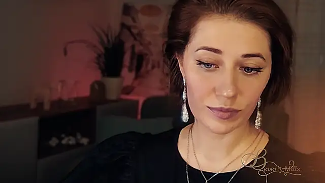 MissBeverlyMills online show from January 18, 7:39 pm