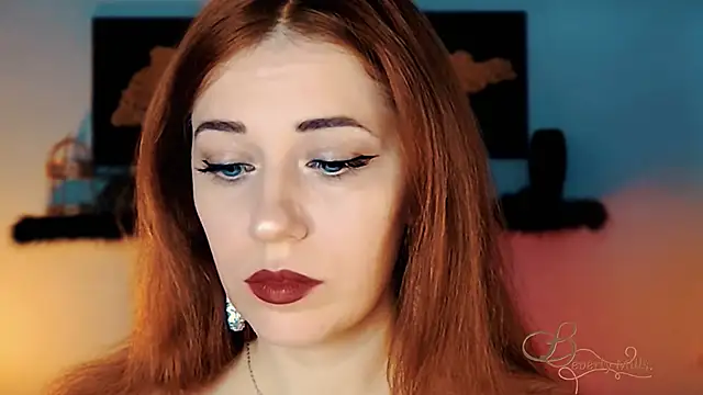 MissBeverlyMills online show from December 15, 5:13 am