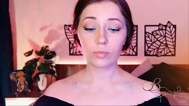 MissBeverlyMills online show from March 8, 12:52 pm