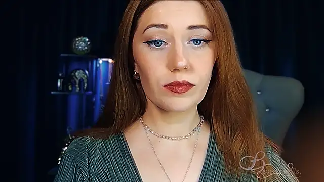 MissBeverlyMills online show from April 4, 5:41 pm