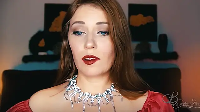 MissBeverlyMills online show from September 12, 6:29 pm