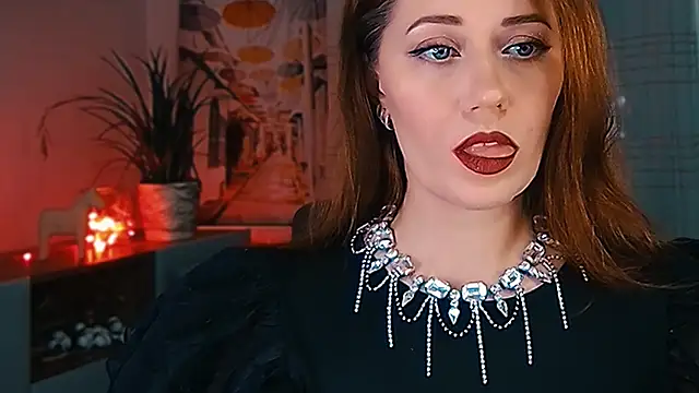 MissBeverlyMills online show from February 10, 5:39 am