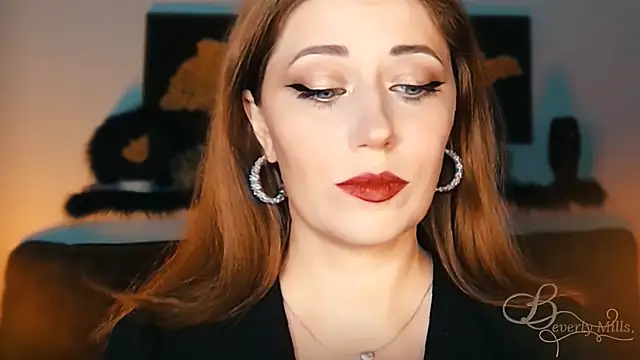 MissBeverlyMills online show from September 17, 7:05 pm