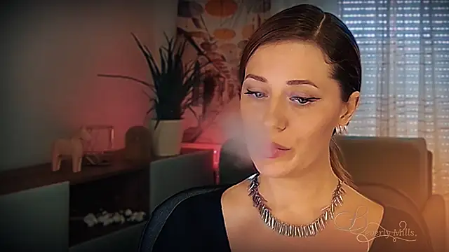 MissBeverlyMills online show from March 3, 12:56 pm