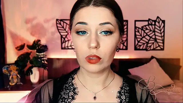 MissBeverlyMills online show from March 9, 8:07 am