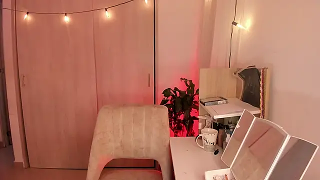 Melina Ferrer1 online show from July 4, 1:37 pm