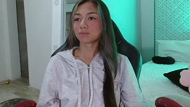 hantonella  online show from April 17, 1:36 pm