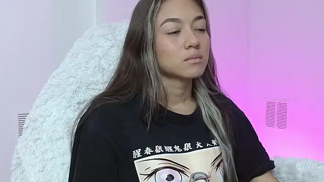 hantonella  online show from December 5, 3:21 pm