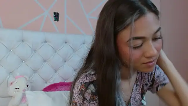 hantonella  online show from September 25, 7:31 pm