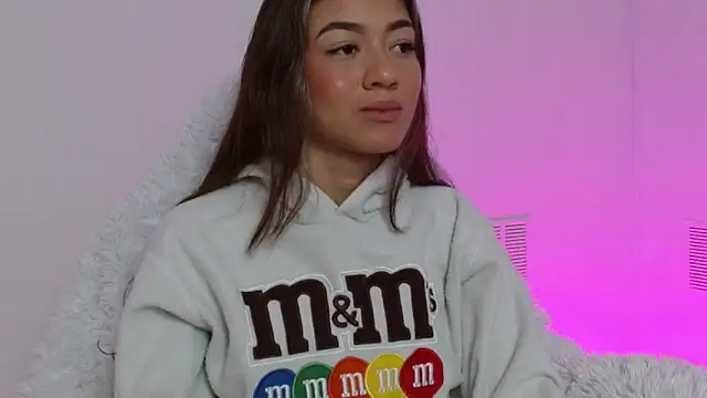 hantonella  online show from November 26, 1:22 pm