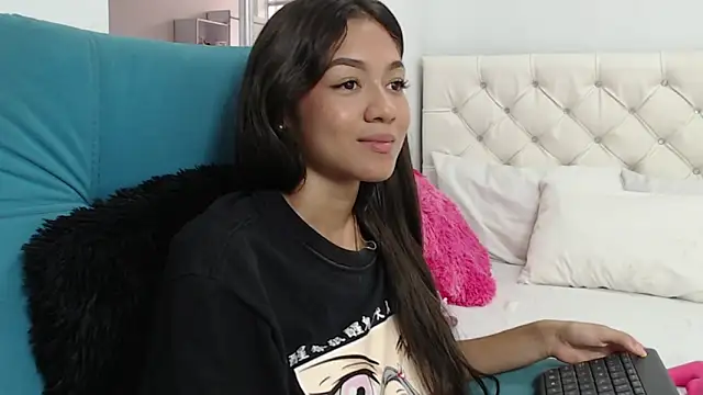 hantonella  online show from February 17, 5:55 pm