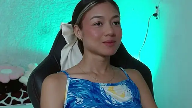 hantonella  online show from March 6, 1:28 pm