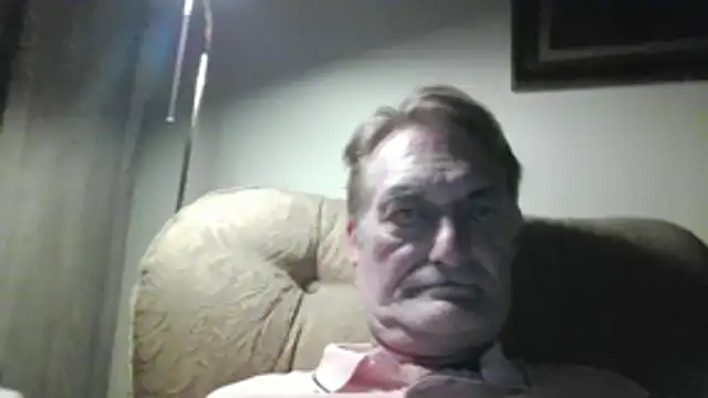 Snapshot of Alain-Bertrand chatting on August 3, 8:58 pm Alain-Bertrand online show from August 3, 8:58 pm