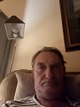 Snapshot of Alain-Bertrand chatting on May 29, 11:11 pm Alain-Bertrand online show from May 29, 11:11 pm