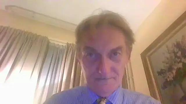 Snapshot of Alain-Bertrand chatting on October 27, 9:05 pm Alain-Bertrand online show from October 27, 9:05 pm