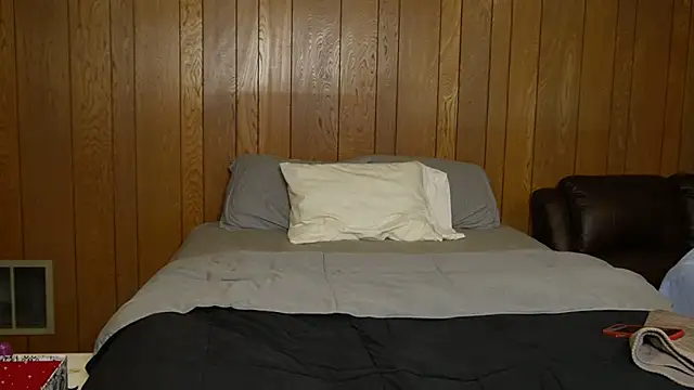 MaggieMayI89 online show from March 4, 2:30 am