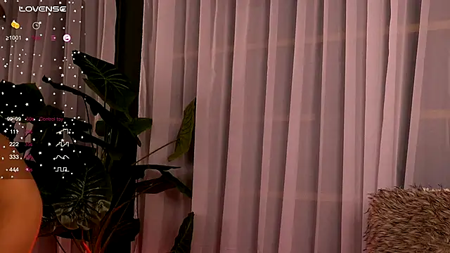 CynthiaWest online show from November 20, 4:24 am