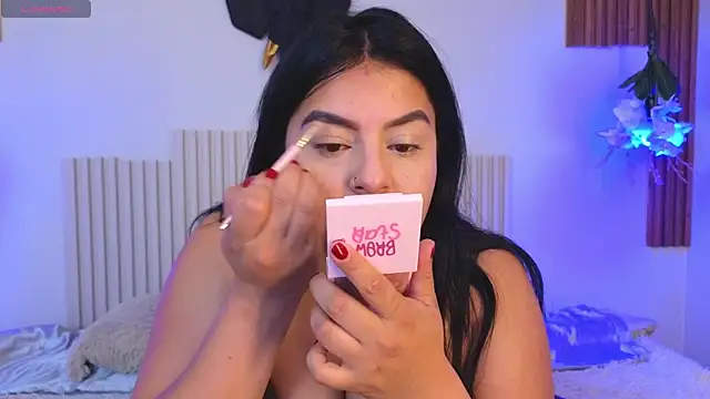  poison sweet online show from April 4, 3:40 pm