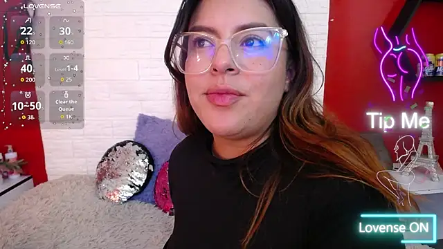 Snapshot of _poison_sweet chatting on December 16, 9:30 pm poison sweet online show from December 16, 9:30 pm