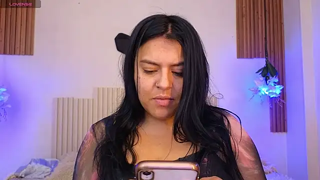  poison sweet online show from April 22, 3:30 pm