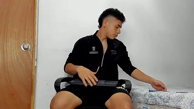 andrew rose  online show from April 14, 6:24 pm