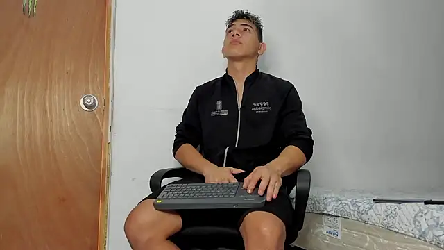 andrew rose  online show from January 15, 4:54 pm