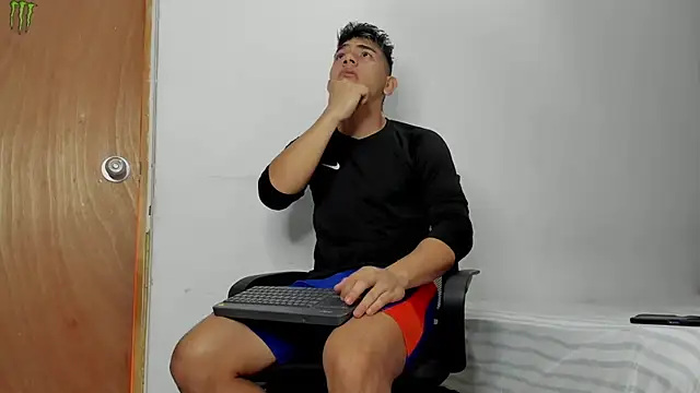 andrew rose  online show from February 17, 4:15 pm