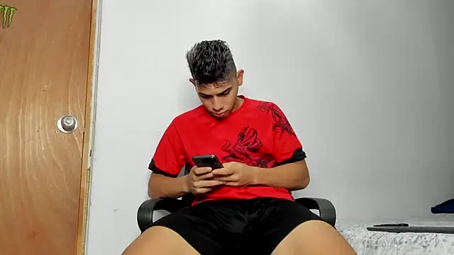 andrew rose  online show from December 18, 6:23 pm