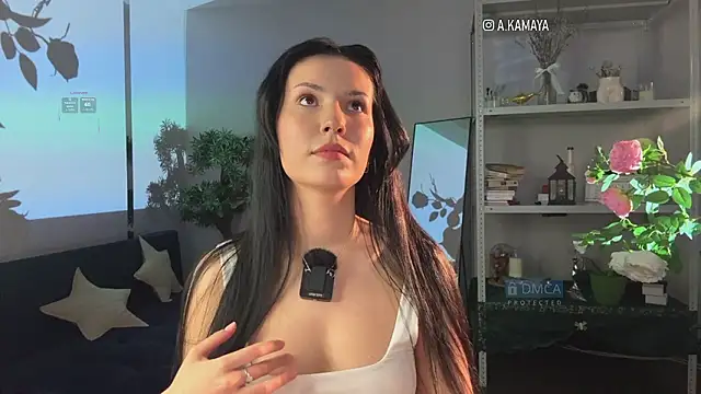 iKamelllya online show from March 7, 3:50 pm