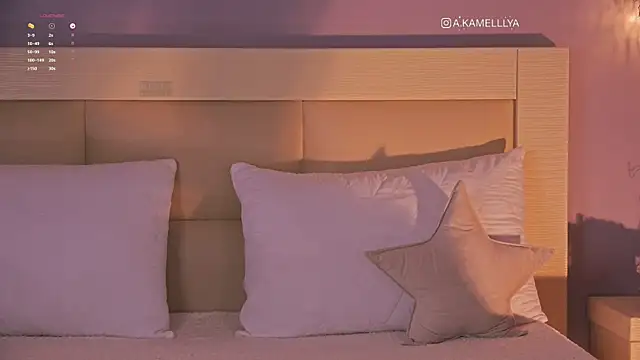 iKamelllya online show from January 26, 1:25 pm