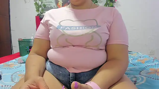 Snapshot of Elianissquirt chatting on March 5, 12:44 pm Elianissquirt online show from March 5, 12:44 pm