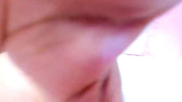 Elianissquirt online show from October 31, 12:35 pm