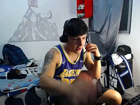 Snapshot of Pharaon_71 chatting on February 12, 1:27 am Pharaon 71 online show from February 12, 1:27 am