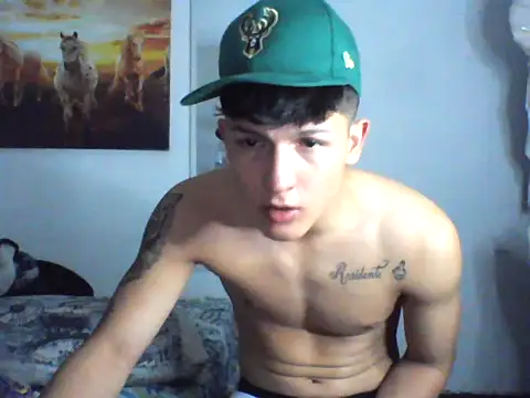 Snapshot of Pharaon_71 chatting on February 18, 4:04 am Pharaon 71 online show from February 18, 4:04 am