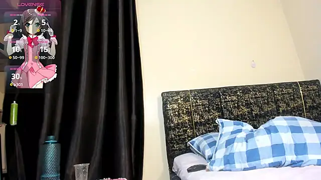 Snapshot of Missthigh chatting on July 13, 2:38 pm Missthigh online show from July 13, 2:38 pm