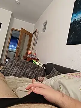 Henryb61 online show from May 14, 12:24 pm