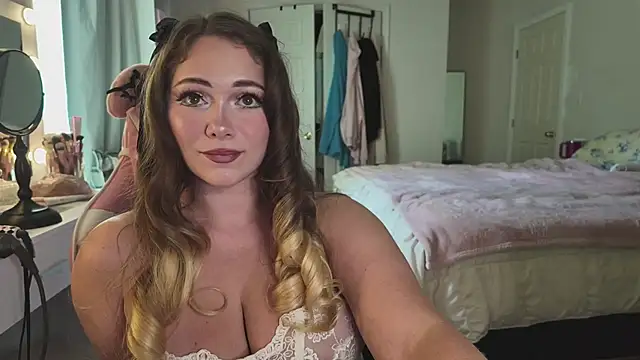 lolypopbubble online show from July 13, 6:51 pm